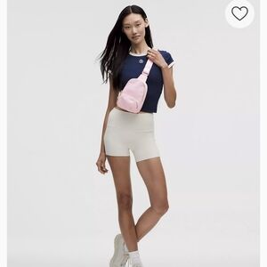 Everywhere Sling Bag Crossbody NWOT